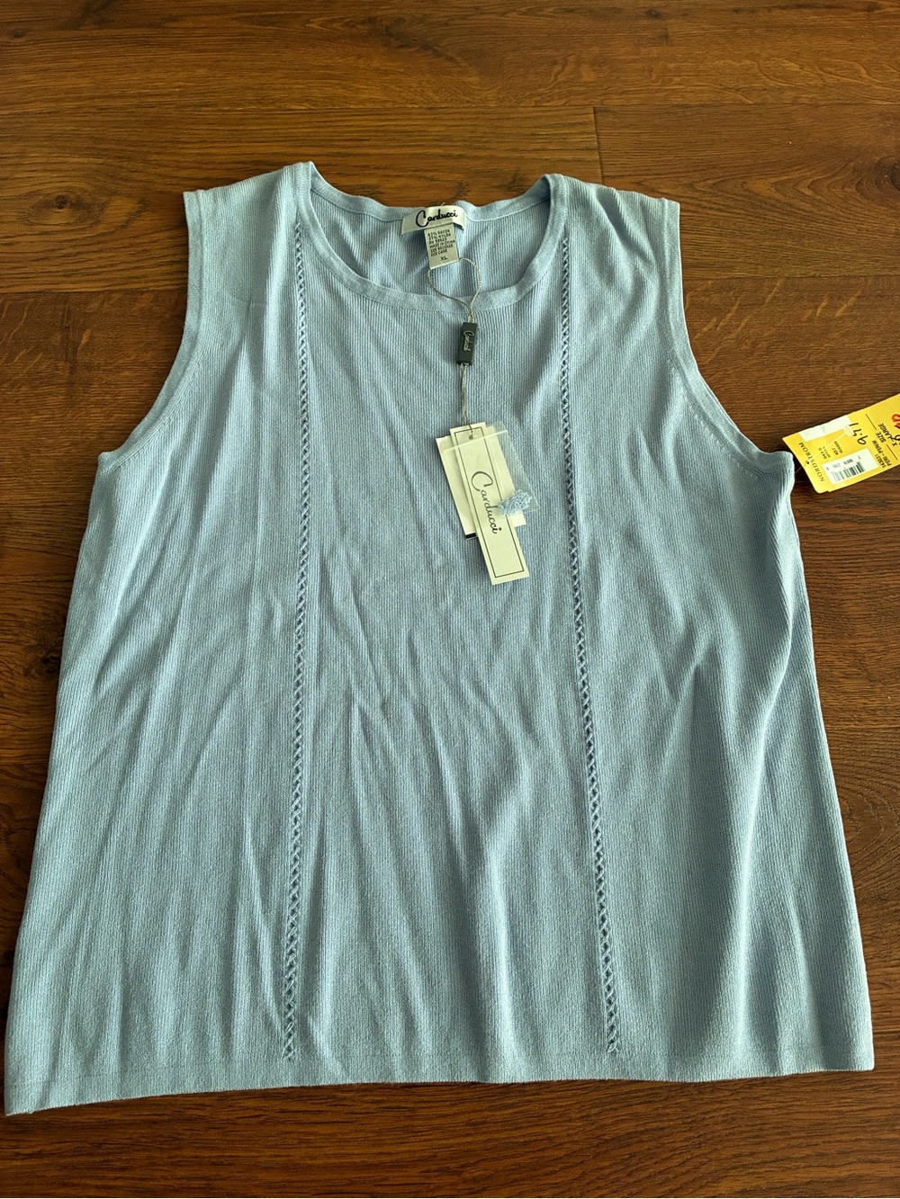 New Carducci sleeveless knit top size XL